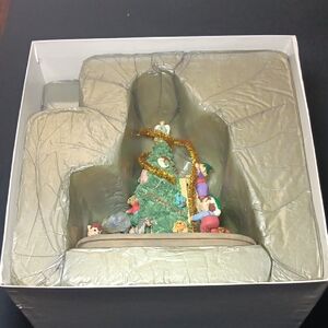 Hallmark Festive Decor with Green and Gold Highlights